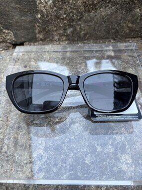 NEW Foster Grant Black Square Sunglasses Classic Core Collection UV Protection